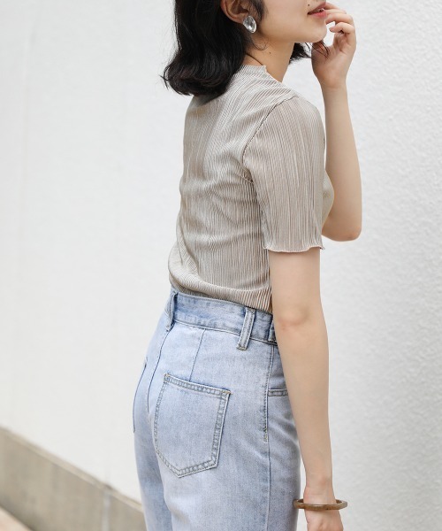 Bab(バブ)の「【WEB限定】セットアップ対応◎シャインプリーツ半袖トップス(シャツ/ブラウス・レディース・アイボリー/グレー系その他/ブラック・38)」の15枚目の写真