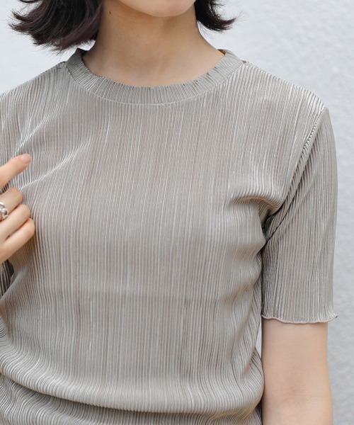 Bab(バブ)の「【WEB限定】セットアップ対応◎シャインプリーツ半袖トップス(シャツ/ブラウス・レディース・アイボリー/グレー系その他/ブラック・38)」の10枚目の写真