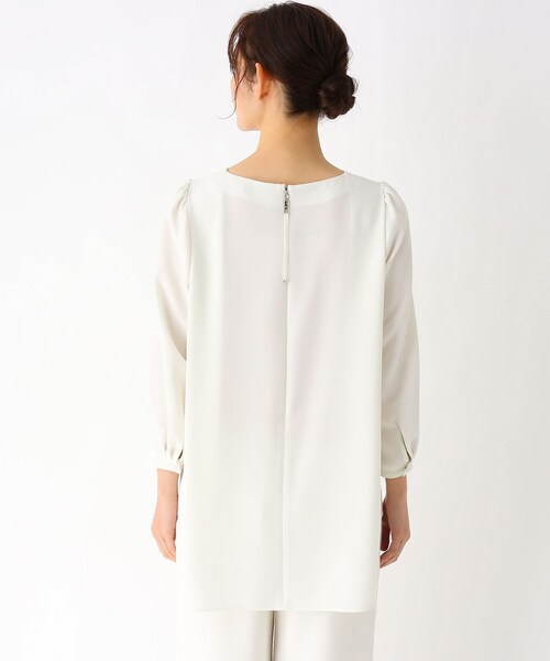 Modify（モディファイ）の「◆タック使い前後差ヘム9分袖ブラウス（シャツ/ブラウス・レディース・ホワイト系/ブラック/マスタード・42/40）」の6枚目の写真