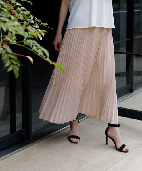 サテンロング丈フレアプリーツスカート