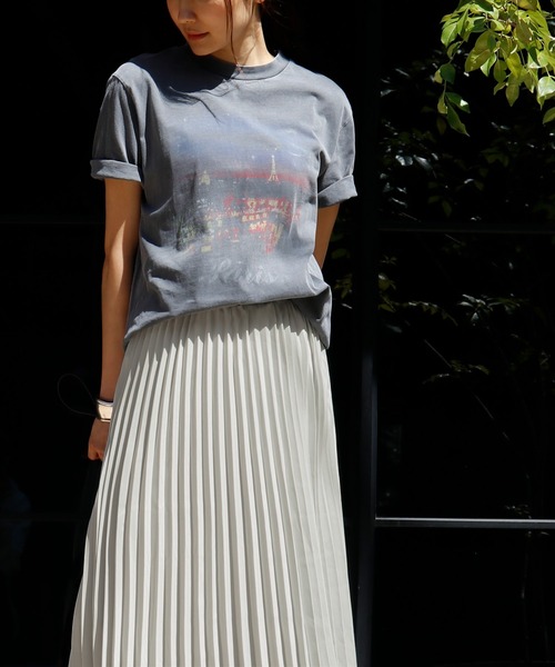 ELFRANK（エルフランク）の「サテンロング丈フレアプリーツスカート（スカート・レディース・オフホワイト/ピンク/ラベンダー/グリーン/ブルー/ブラック・FREE）」の21枚目の写真