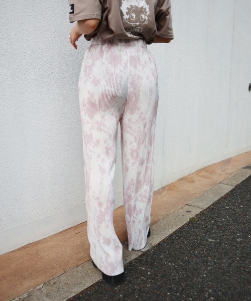 FIG&VIPER(フィグアンドバイパー)の「タイダイプリーツPT(その他パンツ・レディース・ブラック/ピンク/ブルー・FREE)」の5枚目の写真