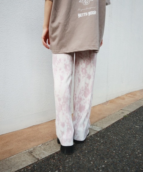 FIG&VIPER(フィグアンドバイパー)の「タイダイプリーツPT(その他パンツ・レディース・ブラック/ピンク/ブルー・FREE)」の4枚目の写真