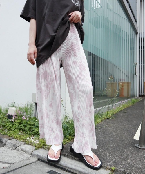 FIG&VIPER(フィグアンドバイパー)の「タイダイプリーツPT(その他パンツ・レディース・ブラック/ピンク/ブルー・FREE)」の14枚目の写真