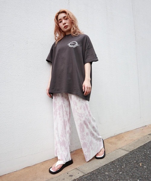 FIG&VIPER(フィグアンドバイパー)の「タイダイプリーツPT(その他パンツ・レディース・ブラック/ピンク/ブルー・FREE)」の15枚目の写真