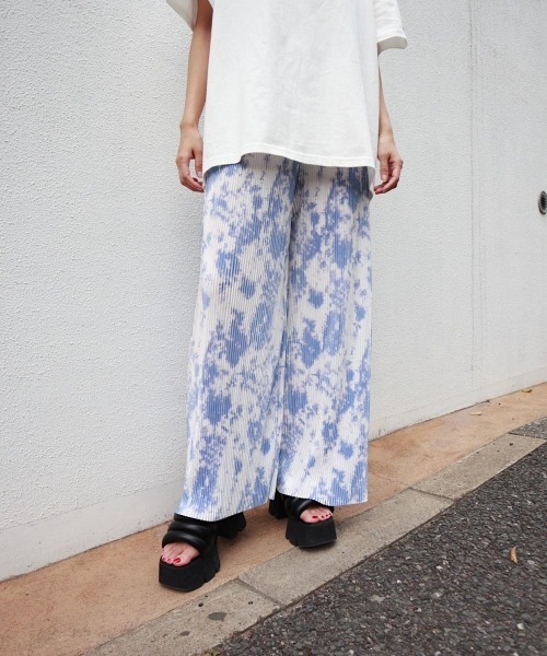 FIG&VIPER(フィグアンドバイパー)の「タイダイプリーツPT(その他パンツ・レディース・ブラック/ピンク/ブルー・FREE)」の16枚目の写真