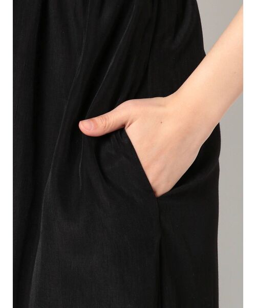 GYDA（ジェイダ）の「サイドプリーツリボンショルダーロンパース（つなぎ/オールインワン・レディース・ブラック/カーキ・FREE）」の16枚目の写真