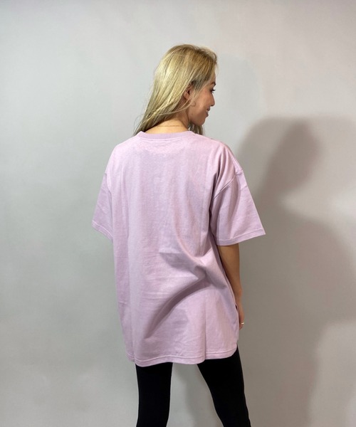 AKIII CLASSIC(アキクラシック)の「【ムラサキスポーツ別注】AKIIICLASSIC/アキクラシック ビッグシルエットロゴTシャツ SAK-2143(Tシャツ/カットソー・レディース・ブラック/ホワイト系その他/グリーン/ブルー/ピンク/ホワイト系その他2・FREE)」の17枚目の写真