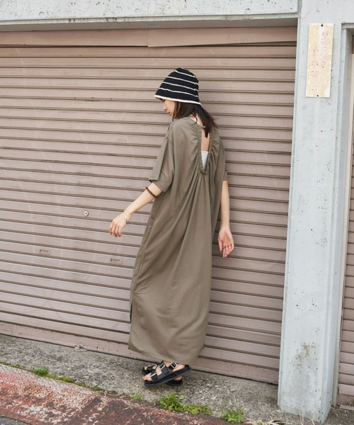 Auntie Rosa Holiday(アンティローザホリデー)の「バックギャザーカノコワンピース(ワンピース・レディース・ホワイト/カーキ/ブラック・FREE)」の21枚目の写真