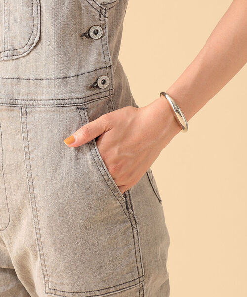 B:MING by BEAMS(ビーミングバイビームス)の「SOMETHING × B:MING by BEAMS / 別注 フレア オーバーオール(サロペット/オーバーオール・レディース・インディゴブルー/ベージュ系その他・SMALL/MEDIUM)」の20枚目の写真