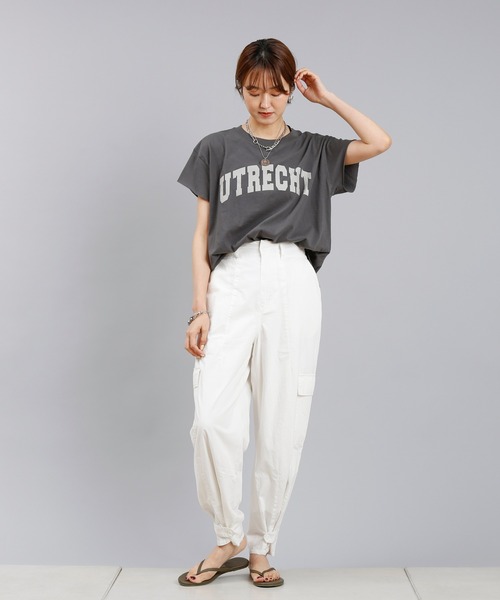 DouDou(ドゥドゥ)の「UTRECHT ロゴT(Tシャツ/カットソー・レディース・オフホワイト/チャコールグレー/ピンク・FREE)」の10枚目の写真