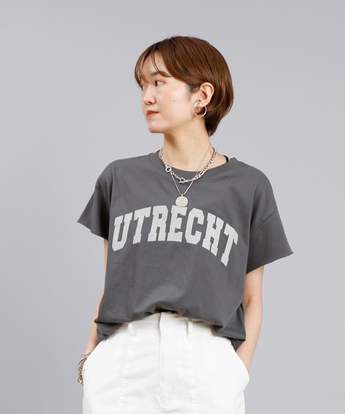 DouDou(ドゥドゥ)の「UTRECHT ロゴT(Tシャツ/カットソー・レディース・オフホワイト/チャコールグレー/ピンク・FREE)」の6枚目の写真