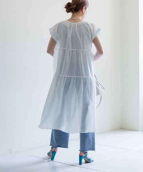 prose verse（プロズヴェール）の「《WEB・一部店舗限定》麻調ティアードフレンチワンピース（ワンピース・レディース・オフホワイト/ピンク/イエロー・ﾌﾘ-）」の9枚目の写真