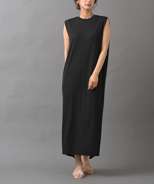 R・P・S pura(アールピーエスピューラ)の「【WEB限定】pura BACKスリットノースリーブワンピース(ワンピース・レディース・ブラック/グリーン/ライトベージュ・フリー)」の2枚目の写真