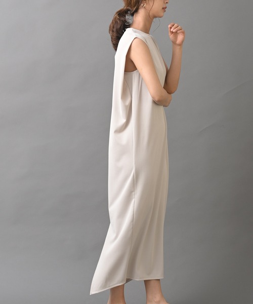 R・P・S pura(アールピーエスピューラ)の「【WEB限定】pura BACKスリットノースリーブワンピース(ワンピース・レディース・ブラック/グリーン/ライトベージュ・フリー)」の16枚目の写真