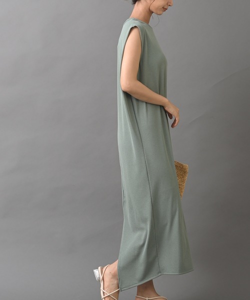 R・P・S pura(アールピーエスピューラ)の「【WEB限定】pura BACKスリットノースリーブワンピース(ワンピース・レディース・ブラック/グリーン/ライトベージュ・フリー)」の22枚目の写真