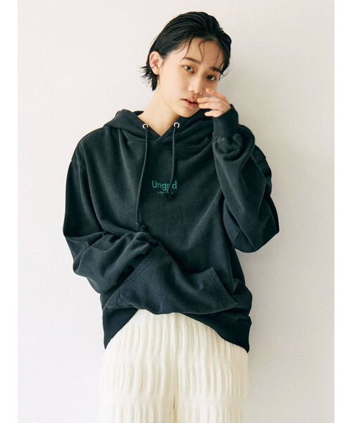 Ungrid（アングリッド）の「【10周年限定】Ungridエンブロイダリーパーカー（パーカー・レディース・オフホワイト/ライトグレー/ブラック・FREE）」の7枚目の写真