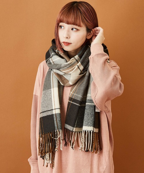 CUBE SUGAR(キューブシュガー)の「チェックストール(ストール/ショール・レディース・ダークブラウン/ブラウン/ネイビー/ブルー/ピンク/ベージュ・M)」の3枚目の写真