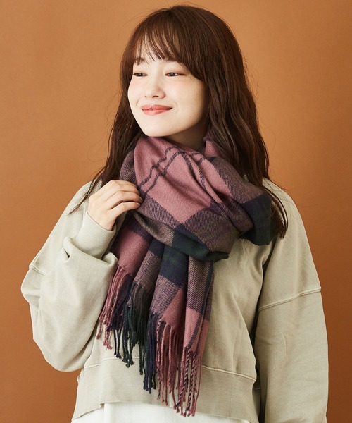 CUBE SUGAR(キューブシュガー)の「チェックストール(ストール/ショール・レディース・ダークブラウン/ブラウン/ネイビー/ブルー/ピンク/ベージュ・M)」の6枚目の写真