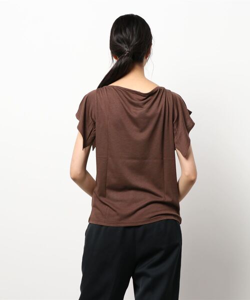 SISLEY(シスレー)の「コットンモダールドレープ半袖Tシャツ・カットソー(Tシャツ/カットソー・レディース・ブラック/ダークブラウン/ライトベージュ・MEDIUM/SMALL/X-SMALL)」の5枚目の写真
