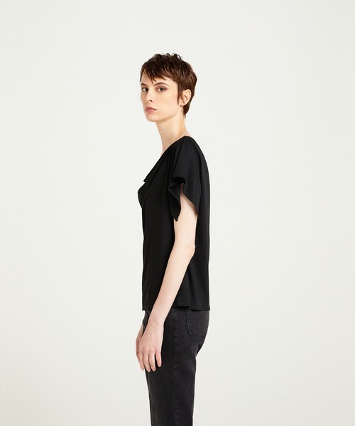 SISLEY(シスレー)の「コットンモダールドレープ半袖Tシャツ・カットソー(Tシャツ/カットソー・レディース・ブラック/ダークブラウン/ライトベージュ・MEDIUM/SMALL/X-SMALL)」の12枚目の写真