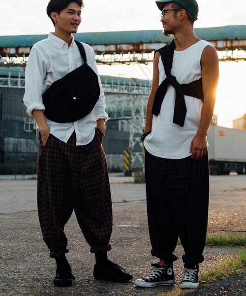 antiqua（アンティカ）の「【tree cafe】サルエルパンツ（その他パンツ・メンズ・ブラウン・L）」の6枚目の写真