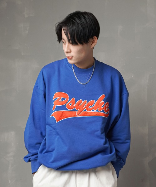 SPINNS（スピンズ）の「【ビッグシルエット】PSYCHEカレッジロゴスウェット（スウェット・メンズ・アッシュグレー/グリーン/スミクロ/ロイヤルブルー/イエロー/オレンジ/ダークグリーン・ONESIZE）」の5枚目の写真