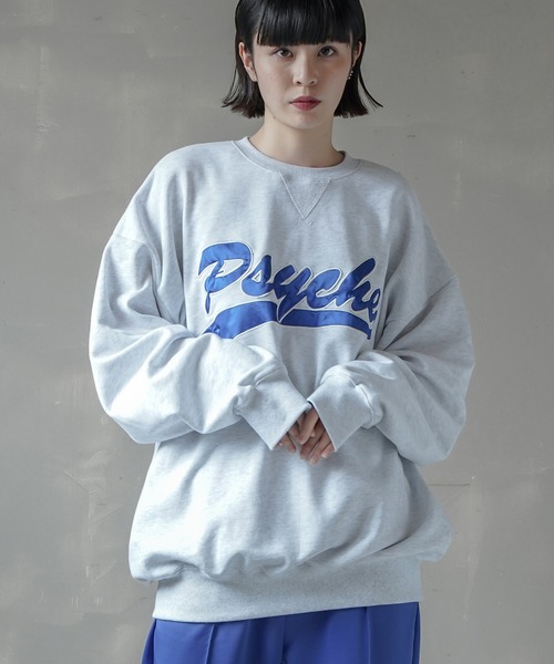 SPINNS（スピンズ）の「【ビッグシルエット】PSYCHEカレッジロゴスウェット（スウェット・メンズ・アッシュグレー/グリーン/スミクロ/ロイヤルブルー/イエロー/オレンジ/ダークグリーン・ONESIZE）」の11枚目の写真