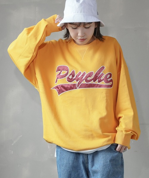 SPINNS（スピンズ）の「【ビッグシルエット】PSYCHEカレッジロゴスウェット（スウェット・メンズ・アッシュグレー/グリーン/スミクロ/ロイヤルブルー/イエロー/オレンジ/ダークグリーン・ONESIZE）」の18枚目の写真