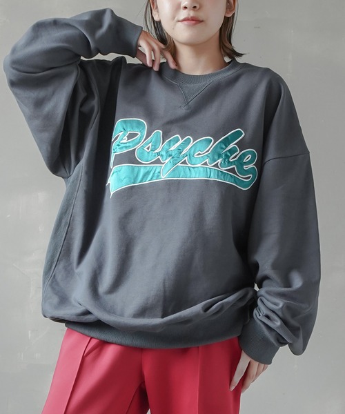 SPINNS（スピンズ）の「【ビッグシルエット】PSYCHEカレッジロゴスウェット（スウェット・メンズ・アッシュグレー/グリーン/スミクロ/ロイヤルブルー/イエロー/オレンジ/ダークグリーン・ONESIZE）」の15枚目の写真