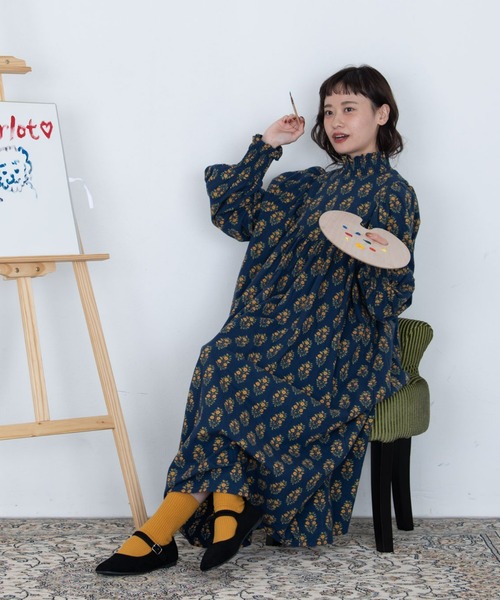 MERLOT（メルロー）の「フラワーシャーリングワンピース（ワンピース・レディース・ネイビー・FREE）」の14枚目の写真
