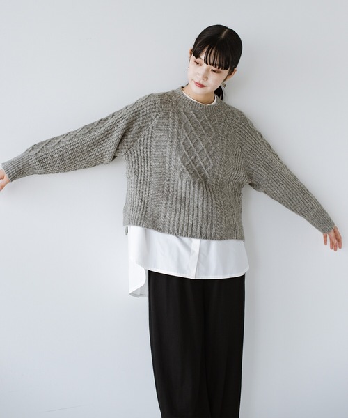 haco!（ハコ）の「シャツやロンTとの重ね着もかわいい！ふんわり短め丈ケーブルニット（ニット/セーター・レディース・杢グレー/ライトベージュ・LARGE/MEDIUM/X-LARGE/SMALL）」の19枚目の写真