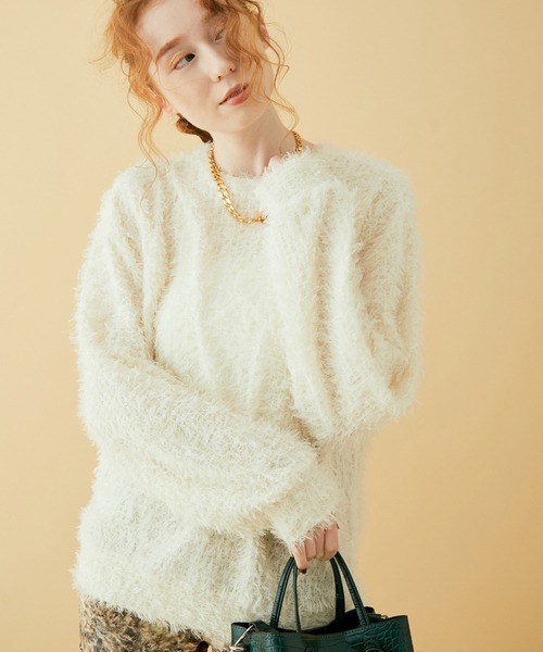 MADEMOISELLE ROPE'(マドモアゼル ロペ)の「【TEAK】ブークレロングスリーブトップス(Tシャツ/カットソー・レディース・ブラック/キナリ・FREE)」の2枚目の写真