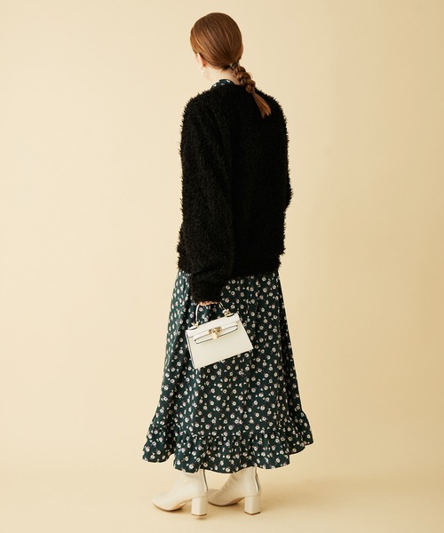 MADEMOISELLE ROPE'(マドモアゼル ロペ)の「【TEAK】ブークレロングスリーブトップス(Tシャツ/カットソー・レディース・ブラック/キナリ・FREE)」の12枚目の写真
