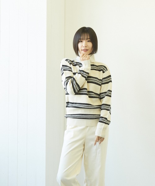 VIBGYOR(ヴィブジョー)の「VIBGYOR Select/畦編みタートルネックニット(BL)(ニット/セーター・レディース・ネイビー/グレー/アイボリー/ホワイト系その他・MEDIUM)」の12枚目の写真