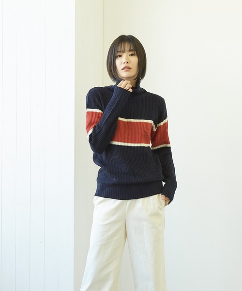 VIBGYOR(ヴィブジョー)の「VIBGYOR Select/畦編みタートルネックニット(BL)(ニット/セーター・レディース・ネイビー/グレー/アイボリー/ホワイト系その他・MEDIUM)」の9枚目の写真