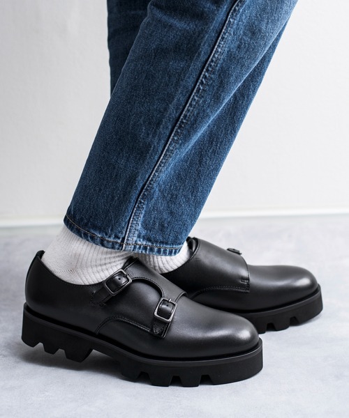 And A（アンドエー）の「PADRONE パドローネ / DOUBLE MONK STRAP with Chunky Sole ダブルモンクストラップシューズ（チャンキーソール） トラックソール / PU8759-2006（ブーツ・メンズ・ブラック・41/42/40）」の4枚目の写真