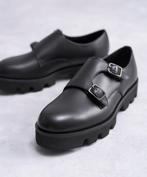 And A（アンドエー）の「PADRONE パドローネ / DOUBLE MONK STRAP with Chunky Sole ダブルモンクストラップシューズ（チャンキーソール） トラックソール / PU8759-2006（ブーツ・メンズ・ブラック・41/42/40）」の5枚目の写真