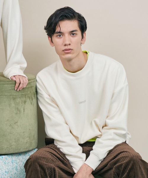 CONVERSE（コンバース）の「CONVERSE/コンバース　オーバーサイズフロントロゴスウェット（スウェット・メンズ・グレー/アイボリー/スミクロ・M/L）」の4枚目の写真