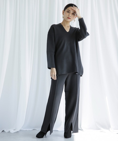 ENNEA（エンネア）の「【2021AW】抗ピリング×モダールヤーン　長袖ニットプルオーバー＆裾スリットニットパンツ2点セットアップ（ニット/セーター・レディース・チャコールグレー/ベージュ/ブラウン/オフホワイト/ライトグリーン・M）」の2枚目の写真