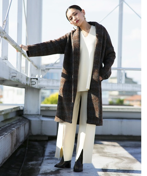 ENNEA（エンネア）の「【2021AW】抗ピリング×モダールヤーン　長袖ニットプルオーバー＆裾スリットニットパンツ2点セットアップ（ニット/セーター・レディース・チャコールグレー/ベージュ/ブラウン/オフホワイト/ライトグリーン・M）」の6枚目の写真