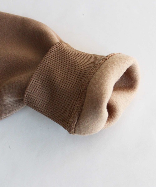 THE CASUAL(カジュアル)の「裏起毛クルーネックプリントトレーナー キッズ(スウェット・キッズ・オフホワイト/モカ/グレー系/ベージュ/ブラック系/ブラック/ネイビー/チャコール/杢グレー/ミント・100cm/120cm/150cm/130cm/110cm/160cm/140cm)」の15枚目の写真