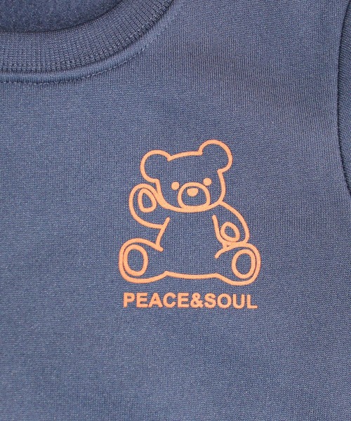 THE CASUAL(カジュアル)の「裏起毛クルーネックプリントトレーナー キッズ(スウェット・キッズ・オフホワイト/モカ/グレー系/ベージュ/ブラック系/ブラック/ネイビー/チャコール/杢グレー/ミント・100cm/120cm/150cm/130cm/110cm/160cm/140cm)」の20枚目の写真