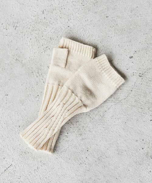 coen（コーエン）の「リブニットアームウォーマー（手袋・レディース・ブラック/オレンジ系その他/グレー/マスタード/ナチュラル・FREE）」の3枚目の写真