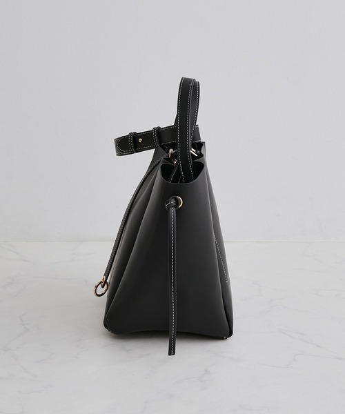 ROPE' PICNIC（ロペピクニック）の「【軽量＆マルチWAY】リングロックミドルバッグ（ショルダーバッグ・レディース・ブラック/ダークグリーン/オフホワイト/サックスブルー/グレー系その他/ピンク系その他2・FREE）」の8枚目の写真