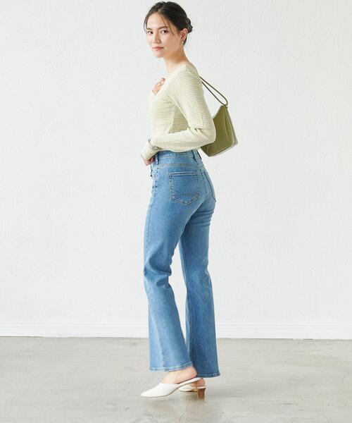 SOMETHING（サムシング）の「＜SOMETHING (サムシング)＞ LISA フレア デニム パンツ（デニムパンツ・レディース・ライトブルー/ネイビー・XS/M/S）」の5枚目の写真