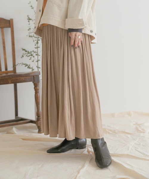 ITEMS URBANRESEARCH（アイテムズ アーバンリサーチ）の「チンツフレアスカート（スカート・レディース・チャコールグレー/ベージュ/グリーン・FREE）」の16枚目の写真