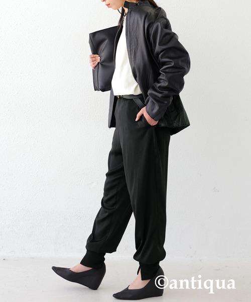 antiqua(アンティカ)の「美脚見せ叶う♪リブ付きサテン生地パンツ(その他パンツ・レディース・ブラック/グレー/カーキ・M/L)」の12枚目の写真