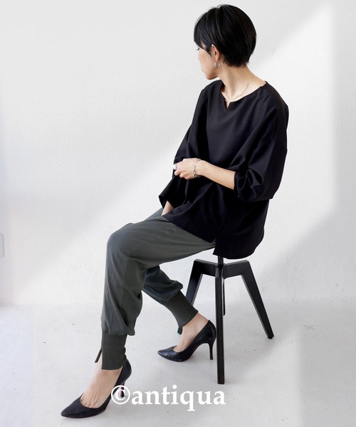 antiqua(アンティカ)の「美脚見せ叶う♪リブ付きサテン生地パンツ(その他パンツ・レディース・ブラック/グレー/カーキ・M/L)」の19枚目の写真