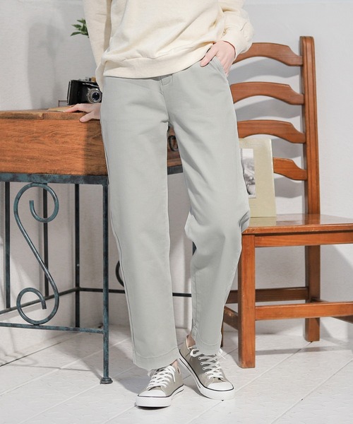 Honeys（ハニーズ）の「デニムストレートパンツ（デニムパンツ・レディース・インディゴブルー/ブルー/アイボリー/モカ/グリーン系その他・SS/S/M/L）」の3枚目の写真